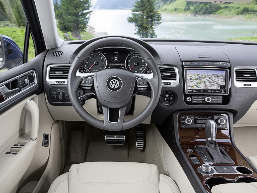  Volkswagen Touareg V6 TDI 2014 года  (фото 12 из 31)